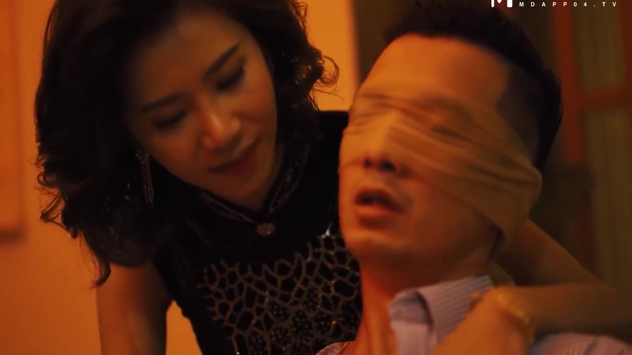Sexy Asian Amateur Passionate Oil Soaked Romantic Sex