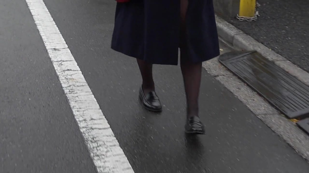 Airi Sato in Airi falls in love with her teacher - JapansTiniest