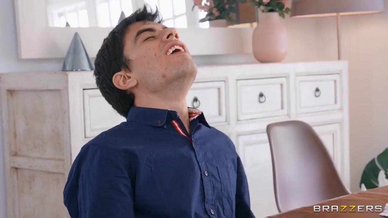 Fucked Right In The Pussy At Etiquette Skewl