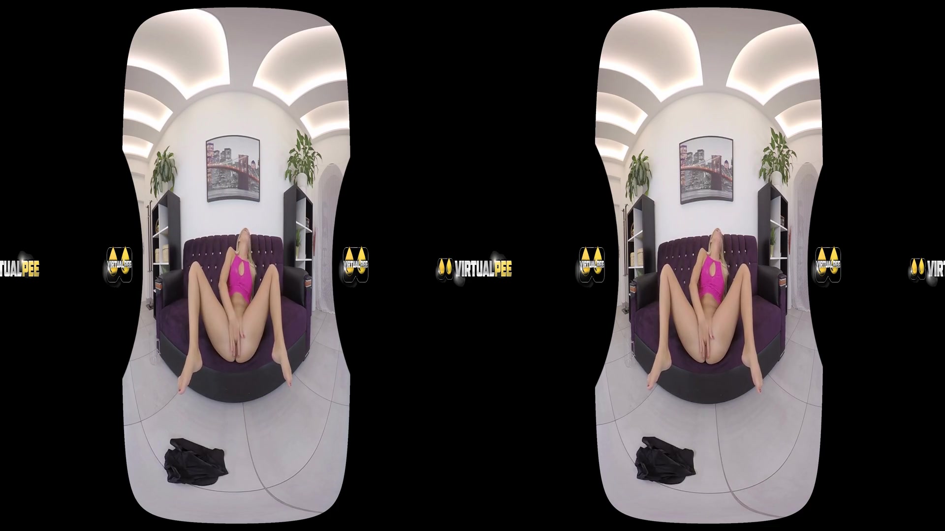 Amy Pink in Pure Pissing - VirtualPee