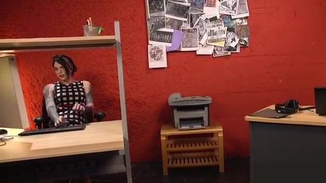 Tranny gets footjob from guy from office