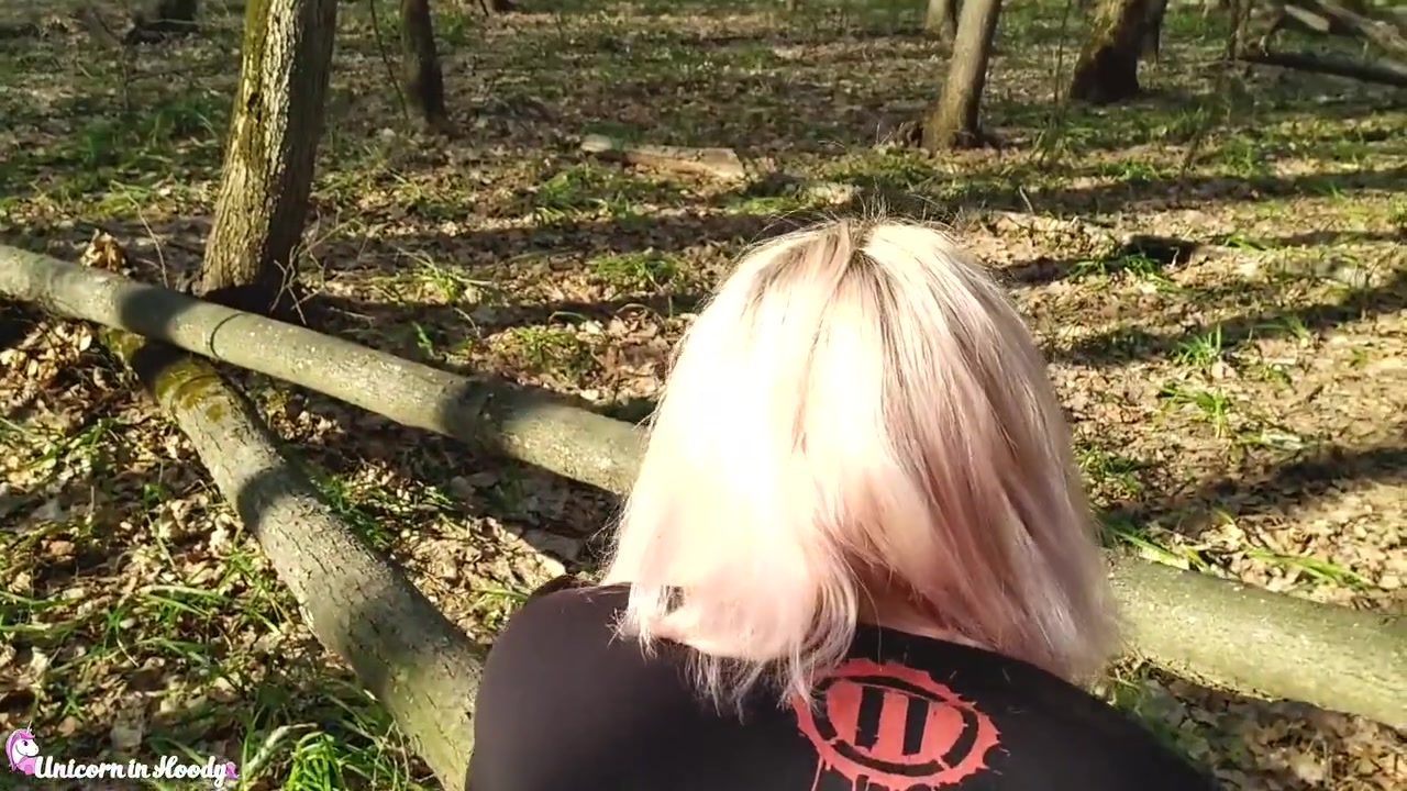 Girl Had Doggystyle Sex In The Forest After Running