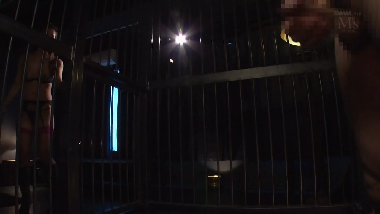 Sexy Prisoner Ryo Needs A Good Fucking - CosplayInJapan