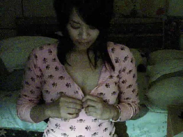 Suckable medium tits needs to be teased by me