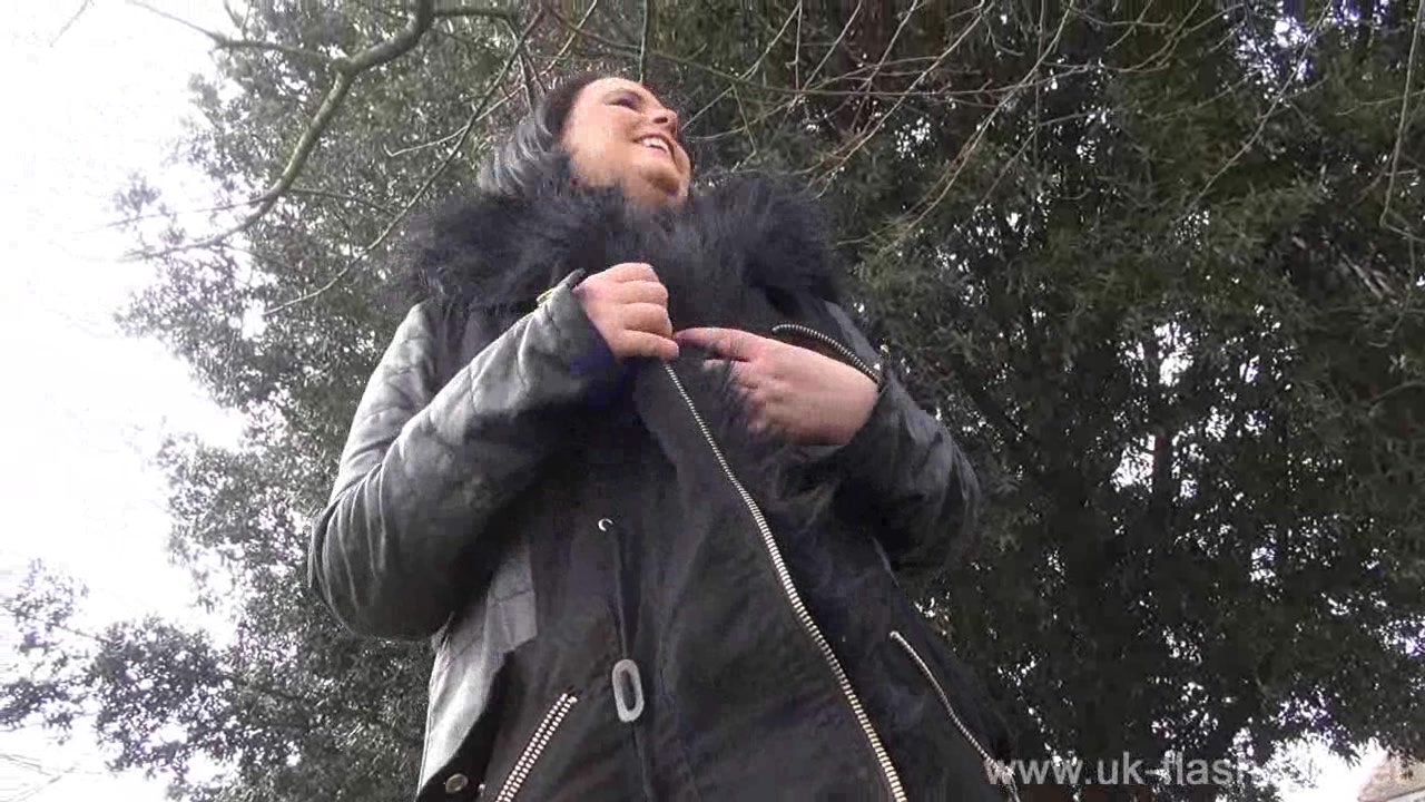 Chubby amateur Sarah Janes public masturbation and bbw milf flashing