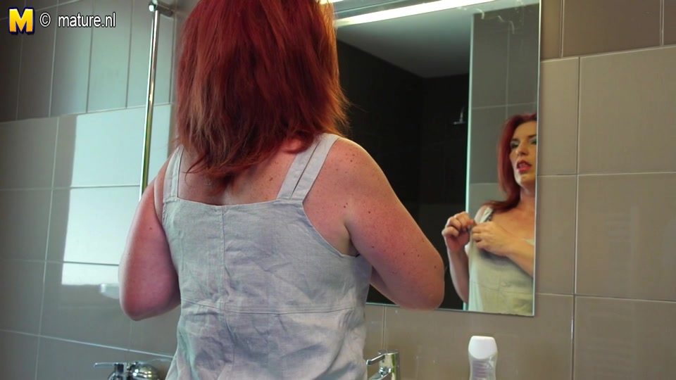 Horny Redhead Housewife Getting Herself Off - MatureNL