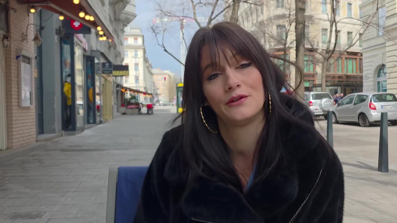 Marie lets go completely in an unbridled threesome! - Jacquie et Michel TV
