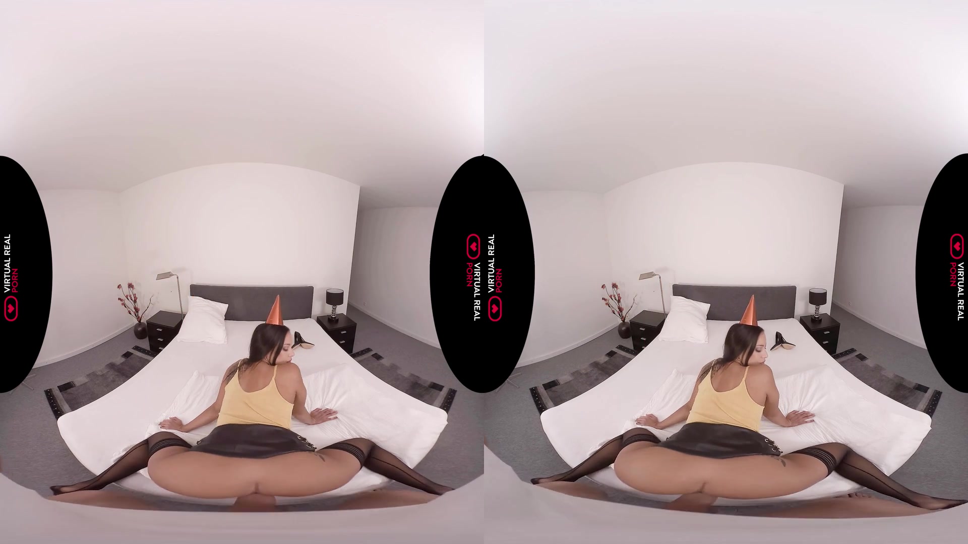 Give it to me - VirtualRealPorn
