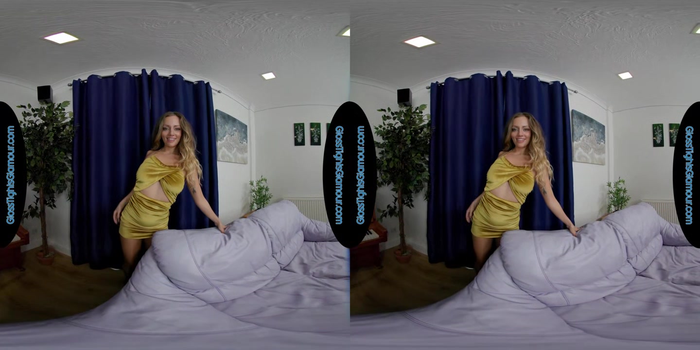 Suzi Star - GlossTightsGlamourVR