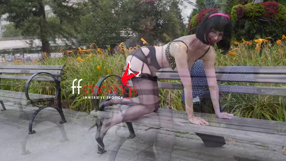 Exhibitionist