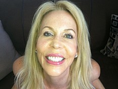 Erica Lauren in Butt Massage