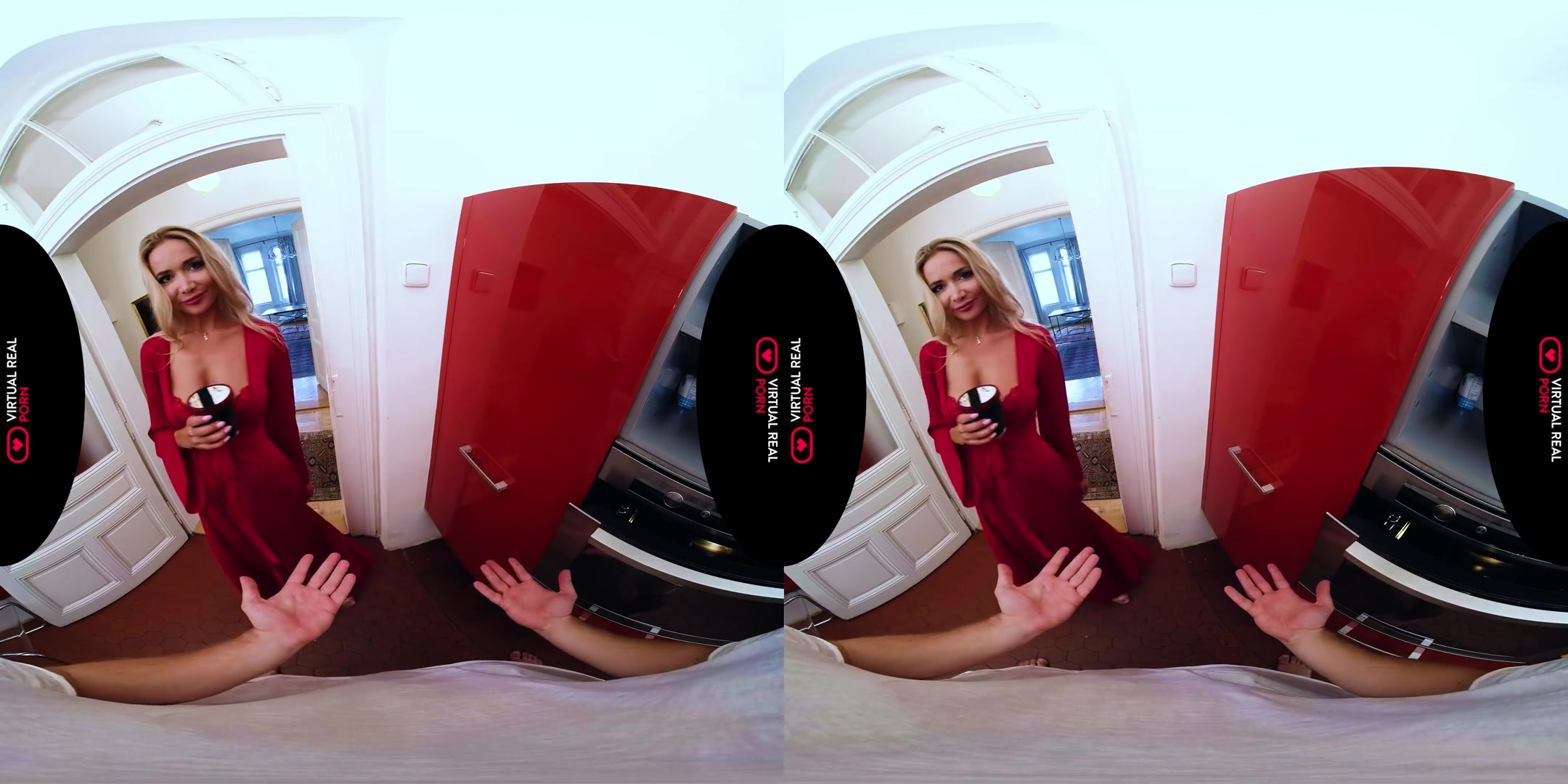 Wet & Messy - Food Fetish Porn with Blonde VR Pornstar