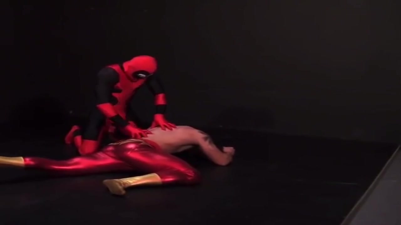 Deadpool Captures The Flash
