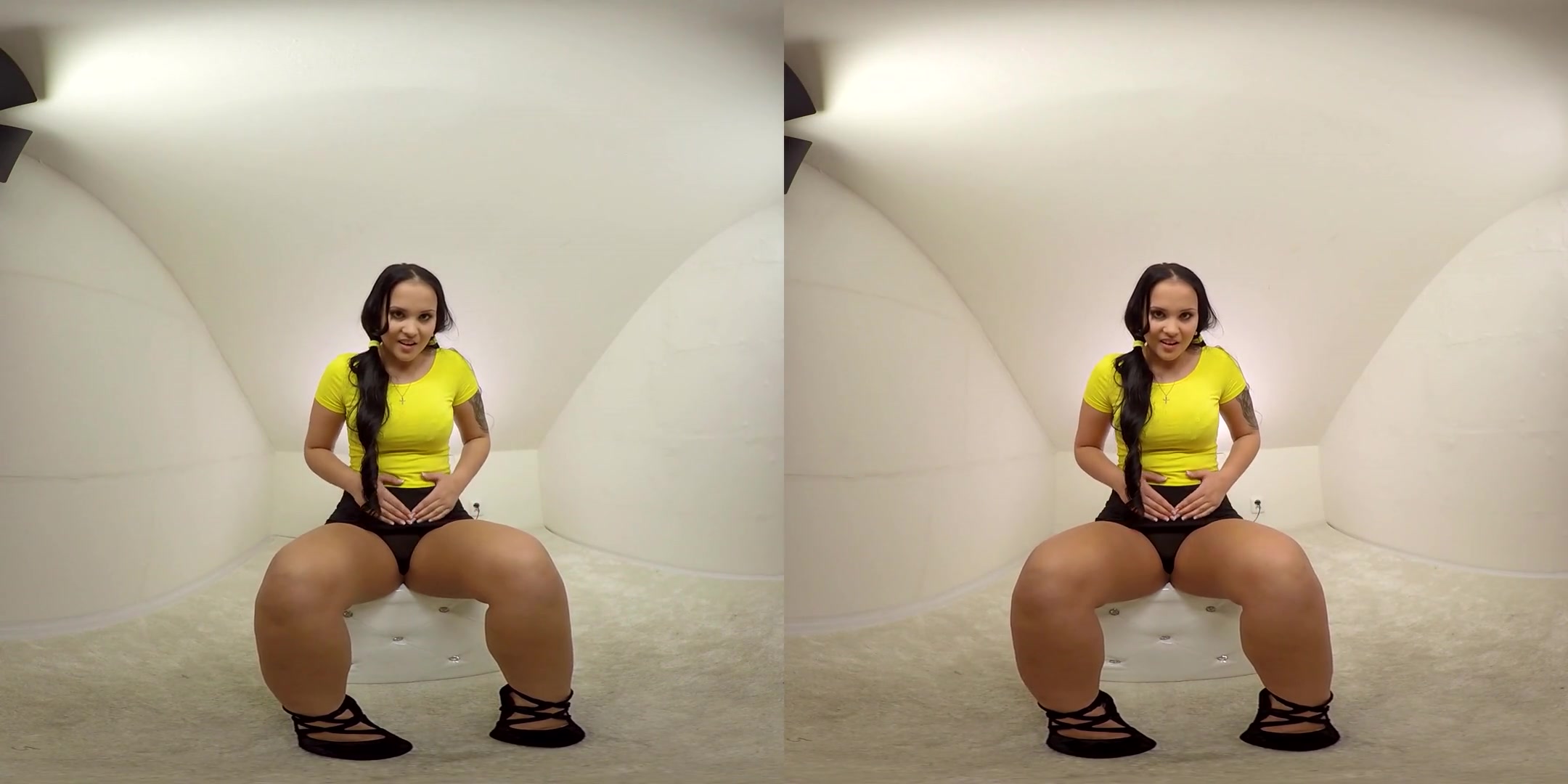 Jennifer Mendez in Latina Babe Jennifer Mendez Cums - BravoModelsMedia