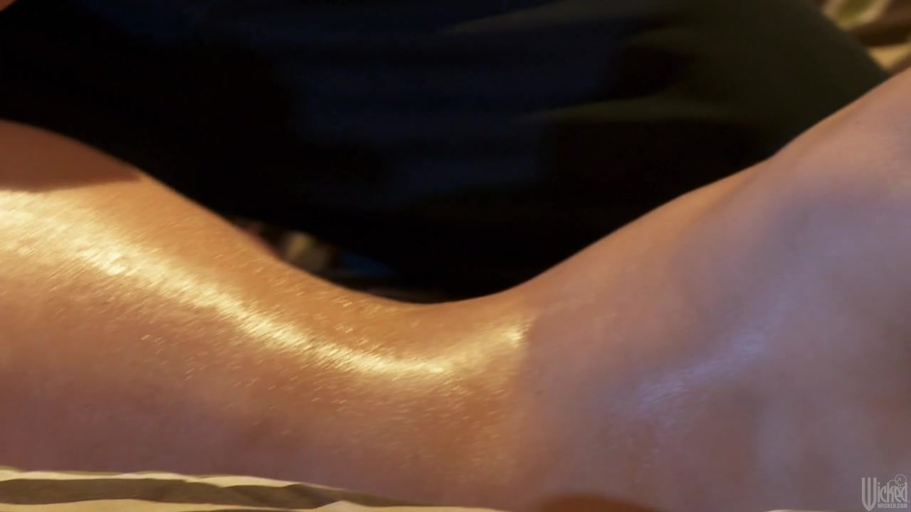 Ash Hollywood In The Fate Of Love, Scene 3