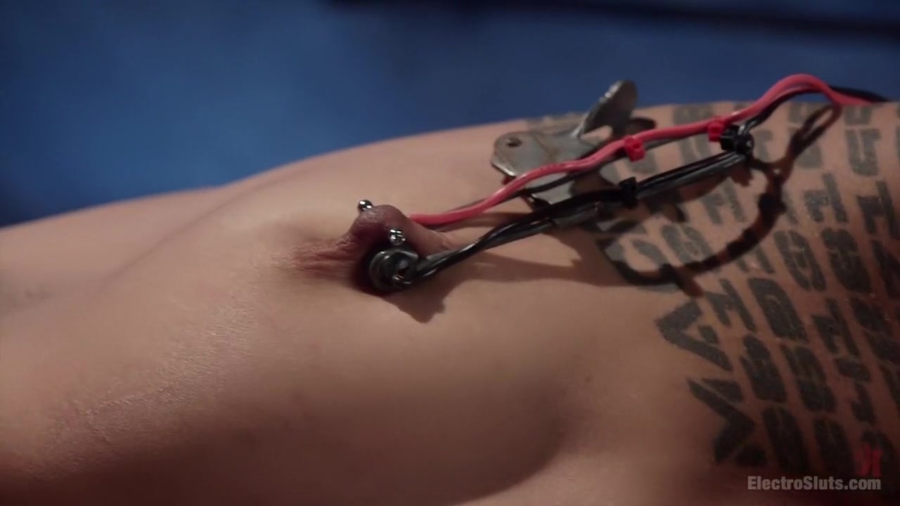 Real Life Electro Sex: Daisy Ducati vs. Jessica Creepshow