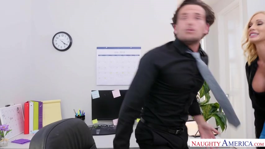 Get laid and getting lei'd: Sarah Jessie works it at work - naughtyoffice