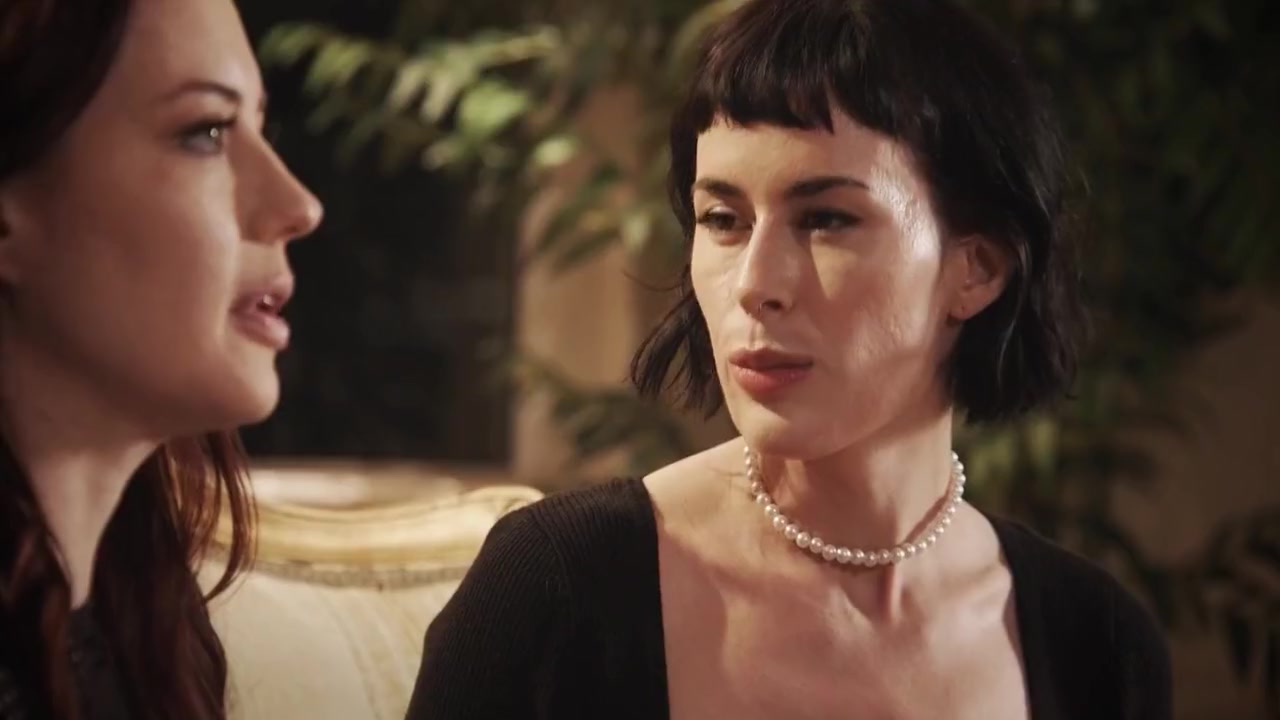 Shes Perfectly Easy With Olive Glass And Jessica Ryan