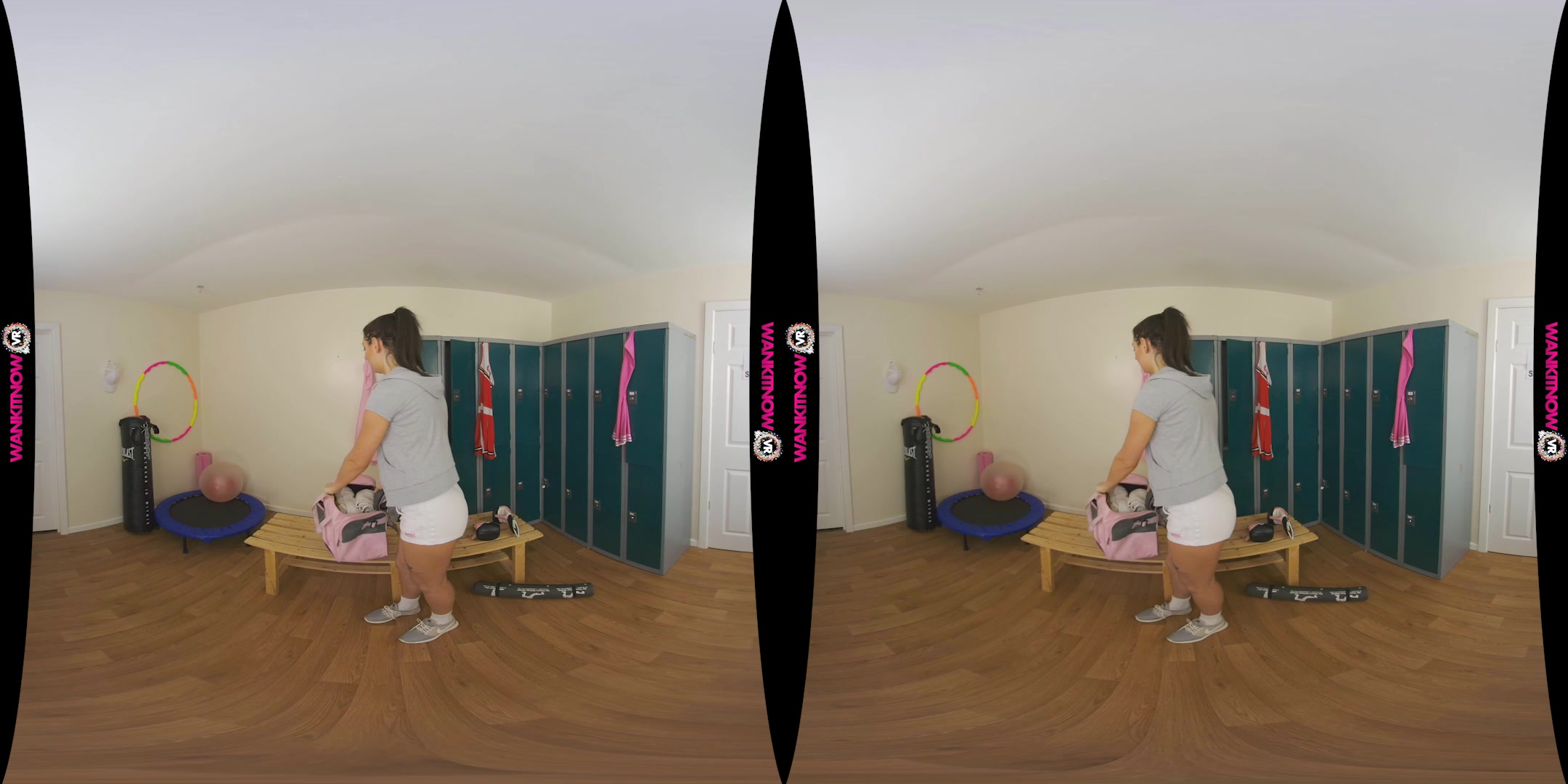 Sporty Seduction featuring Violet - WankitNowVR