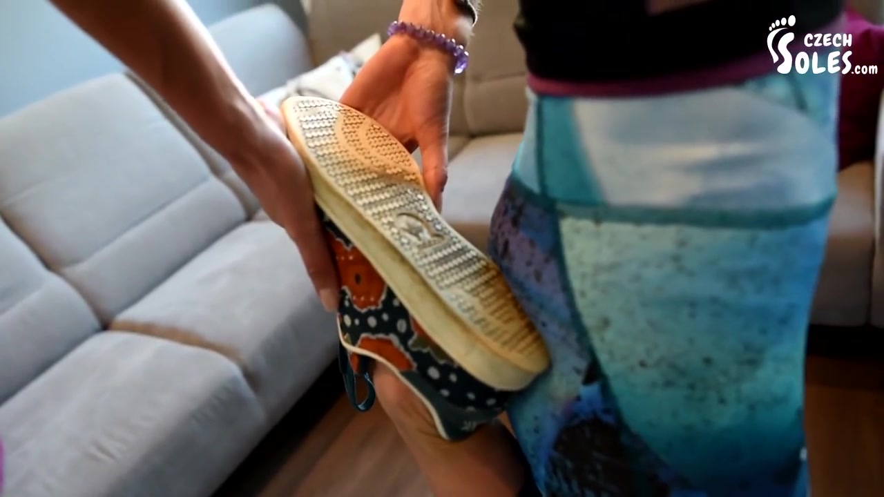 Sporty Girls Sweaty Feet And Nice Socks Tease interview Sweaty Feet Gym Socks Pov
