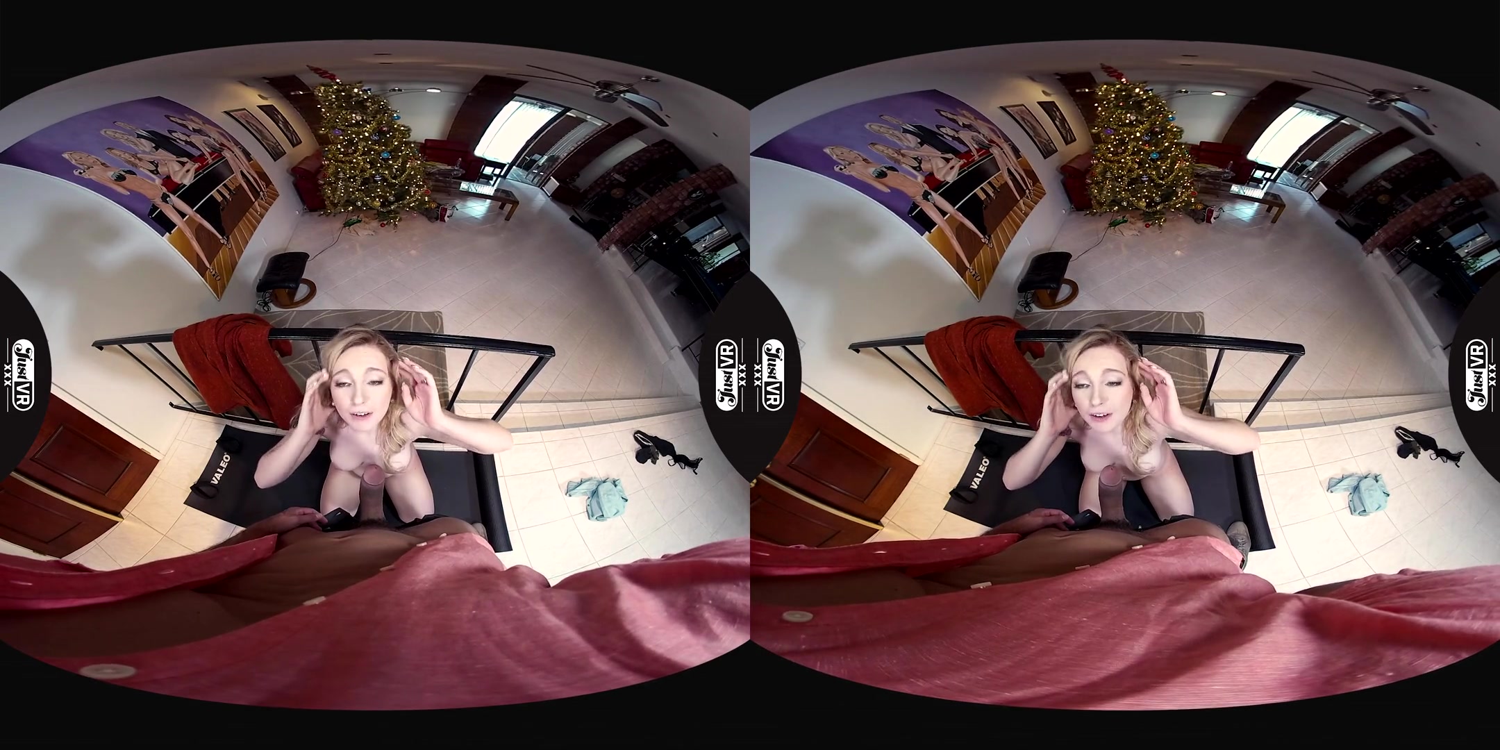 Casey Ballerini in The Good Neighbor - JustVR