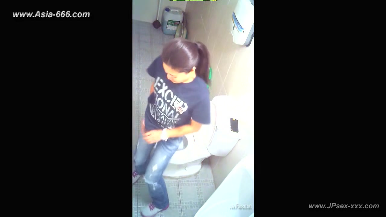 peeping korean OL pee.3