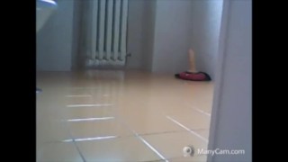 succhio un cazzo girevole, un mostro che gira per casa!