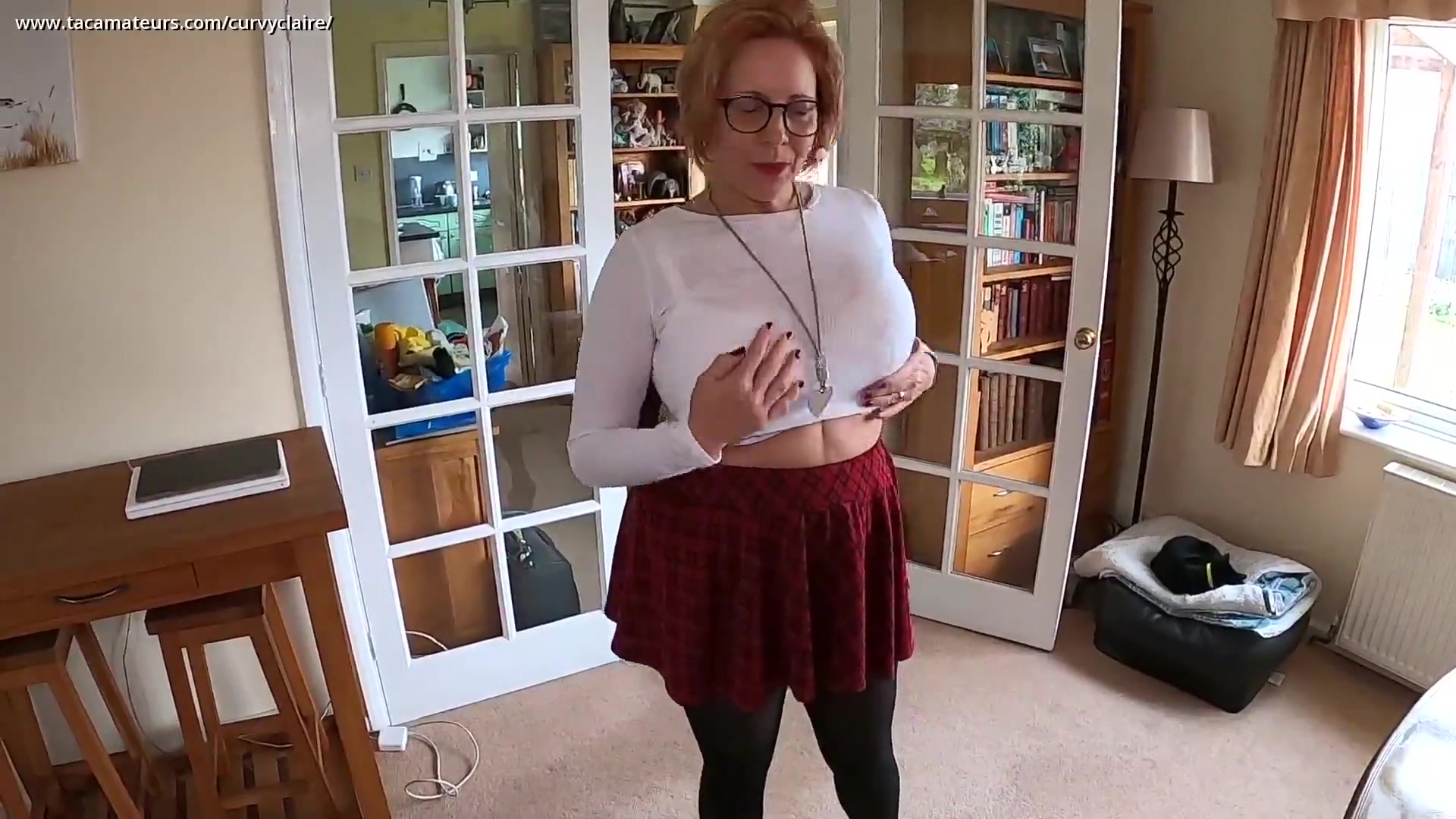 Shopping Horn Pt1 - CurvyClaire