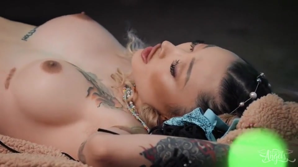 Raver Desert Fucking Video