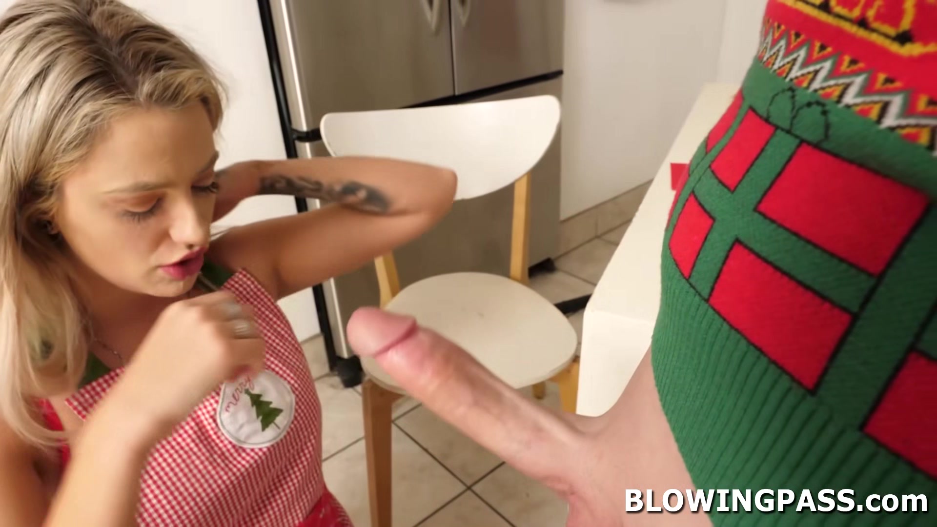 Stepsis gives a deepthroat Christmas present to stepbrother