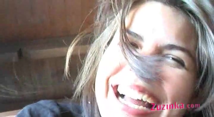 Sexy amateur Zuzinka does amazing Blow job