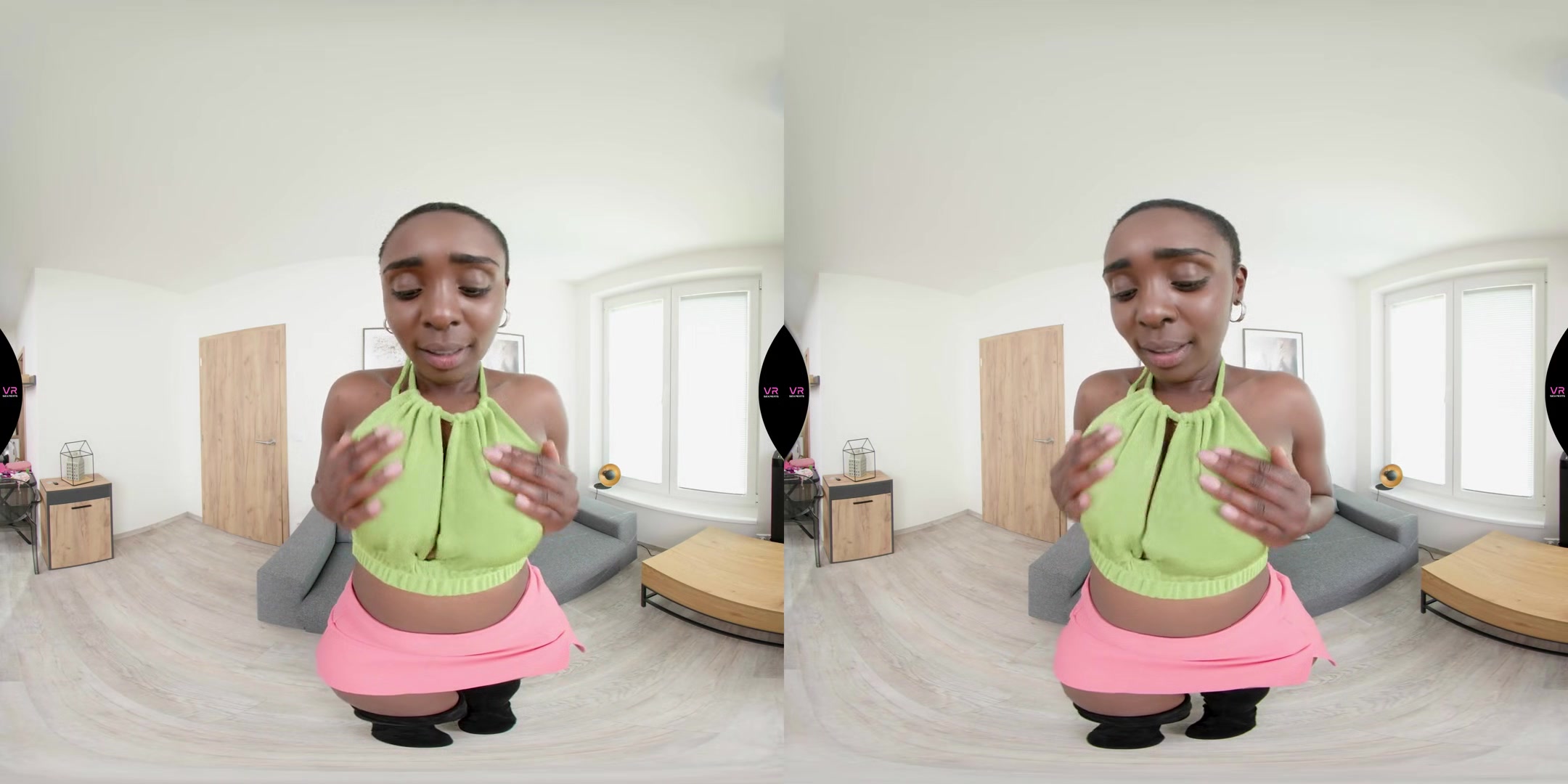 Teasing and handjob from Zaawaadi