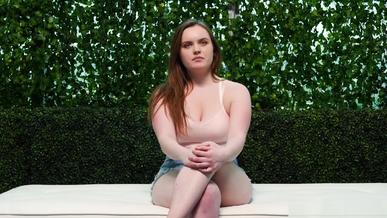 Cute redhead with a phat ass gets properly fucked in her pink hole