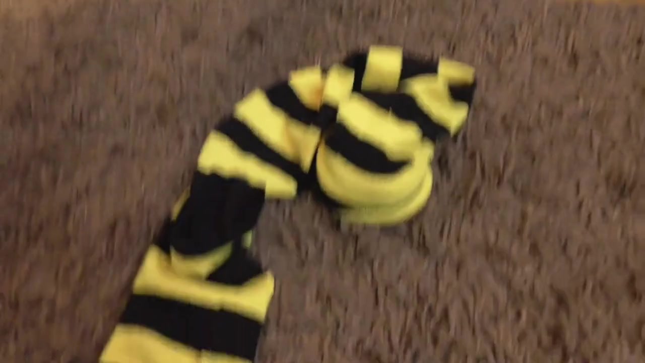 teen 18+ foot princess nylon feet JOI by Foot Girls