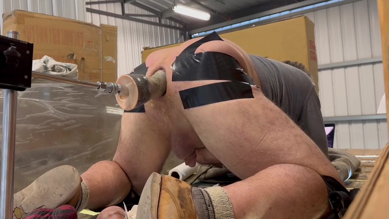 Fuck Hole Stretching 18 Min - Gay Porn