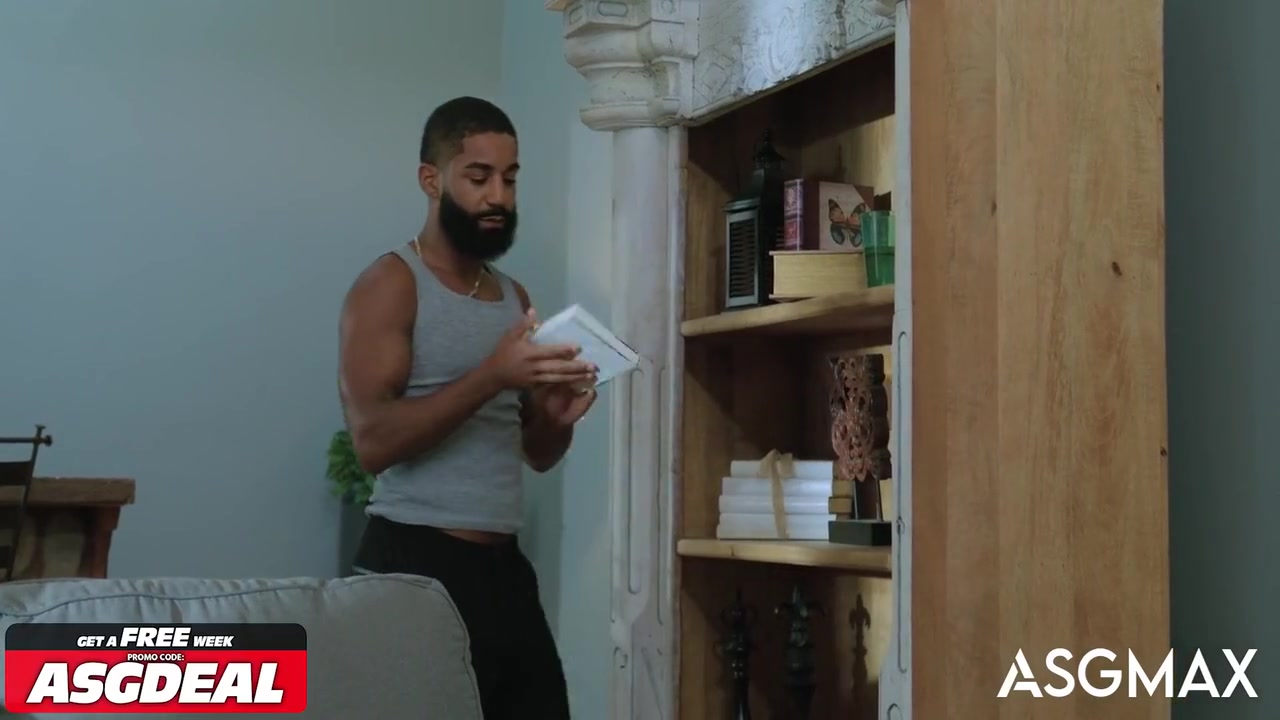 Stepbrothers Secret - Muscle Hunk Finds Stepbros Dirty Diary With Jake Waters