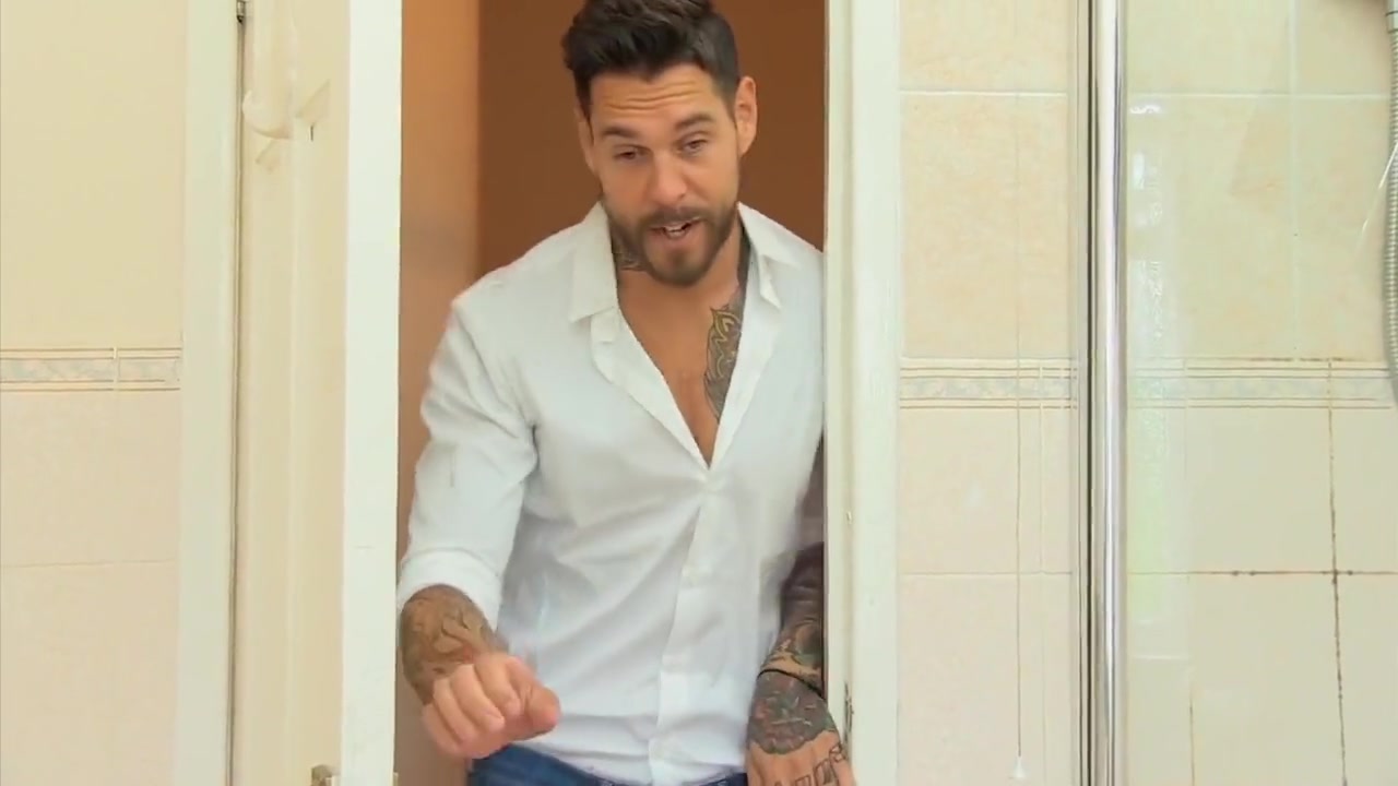 Dean Van Damme And Elicia Solis - Bathroom Action For Babe