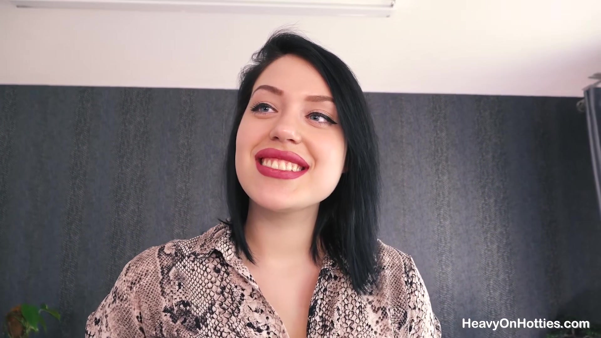 Anal, Cum, Piss With Liza Katseyes - HeavyOnHotties
