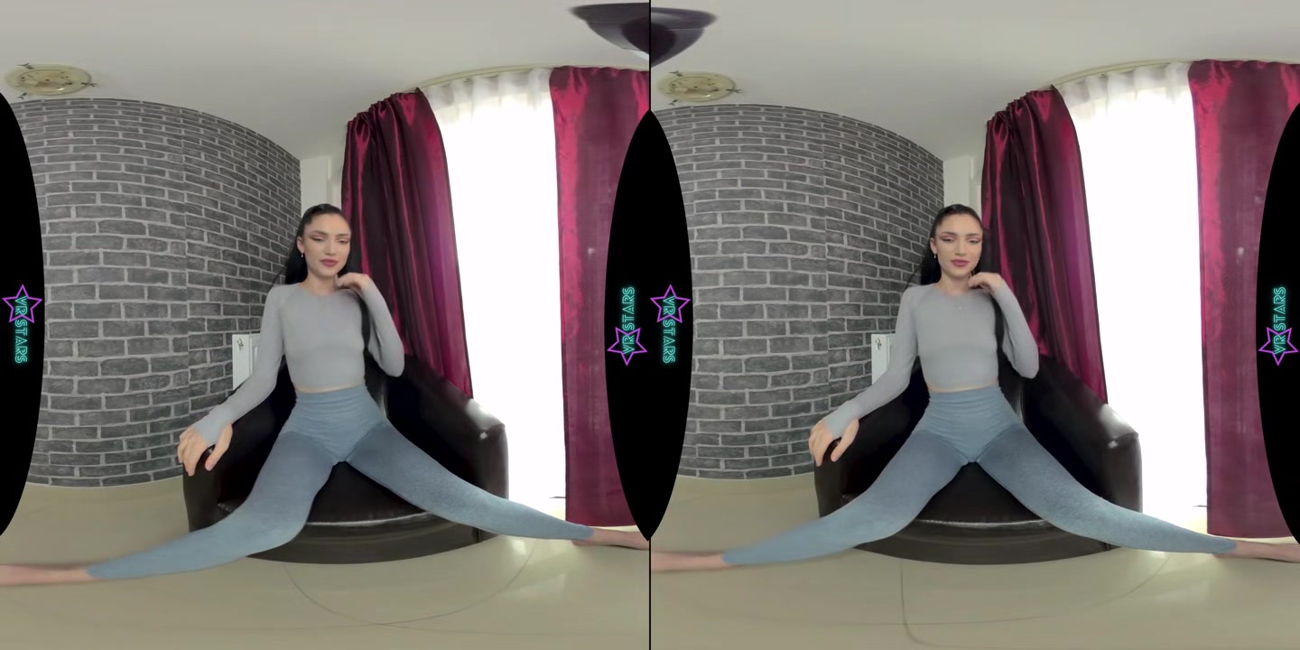 Alice Flowerr First Time VR Scene Skinny Brunette Babettt - VRStars