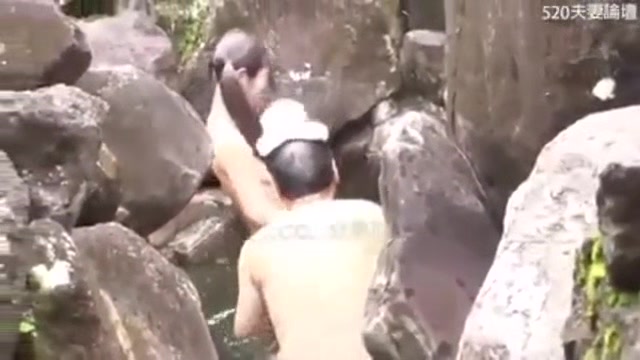 05449,A woman who is fucked and writhes in agony