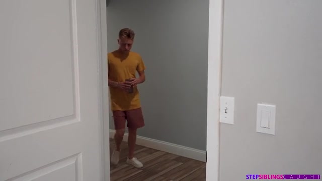 Giving Stepbro The Pussy - S25:E10 - Nubiles-Porn