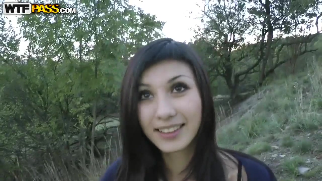 Teenage girl exposes body and gives a head