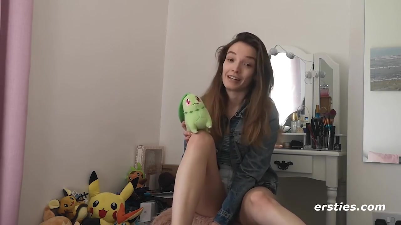 Kylie Shows Us Her Feet