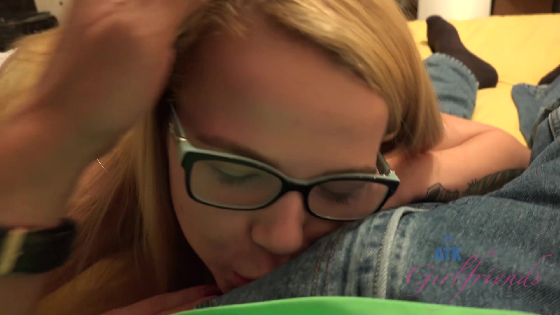Virtual Handjob/Footjob/Blowjob With Alina West