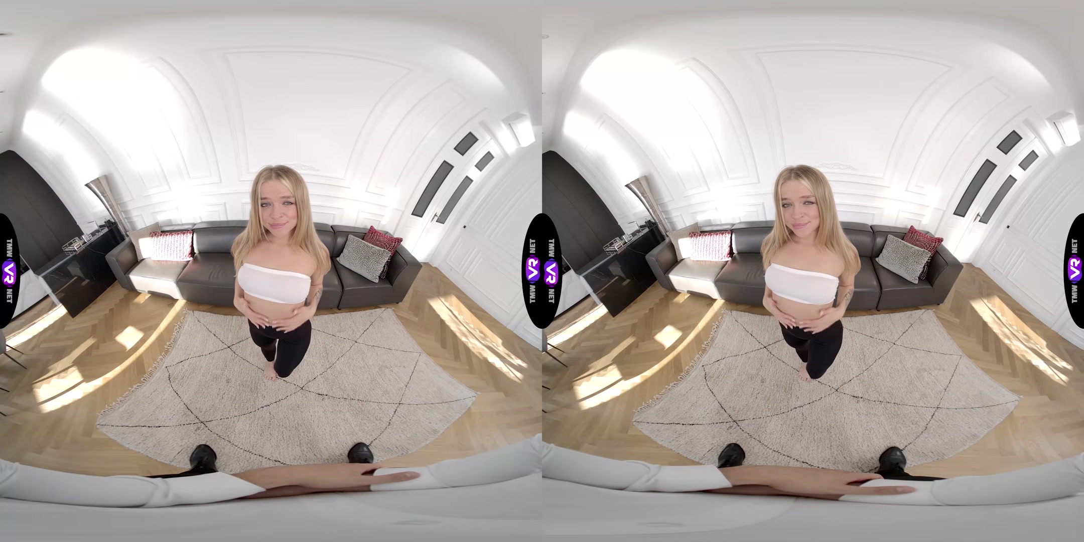 Sucking when doing splits