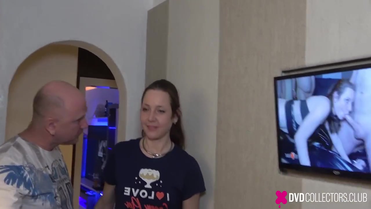 I Love Creampie Everyone Gets To Squirt In Her Horny Piercing Cunt - German Gangbang