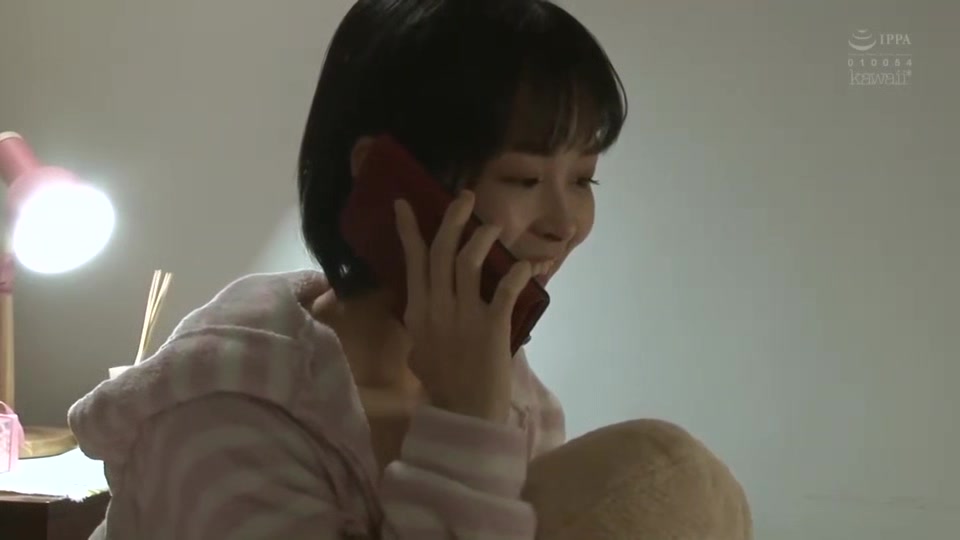 07392 Beautiful girl in agony