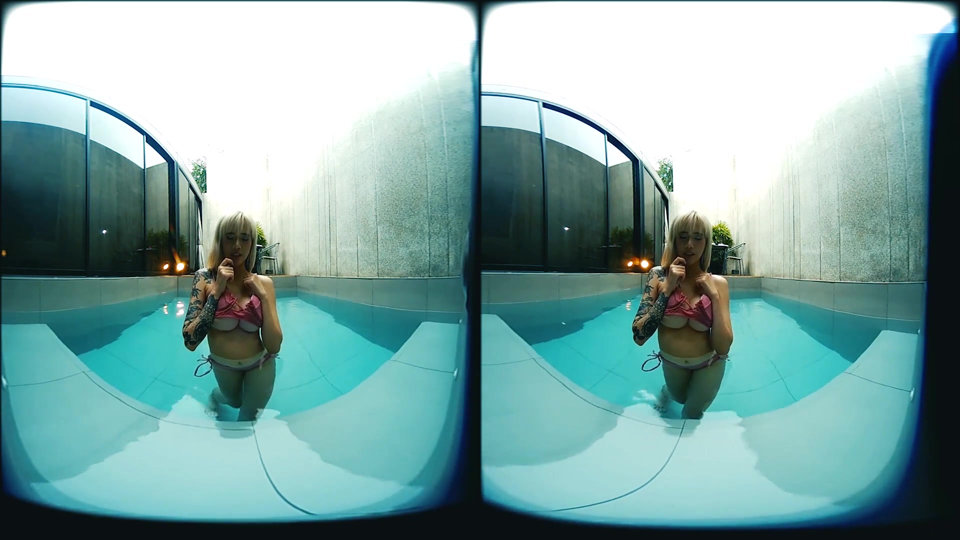 Big Tits Asian Shows Her Incredible Body - VRpussyVision