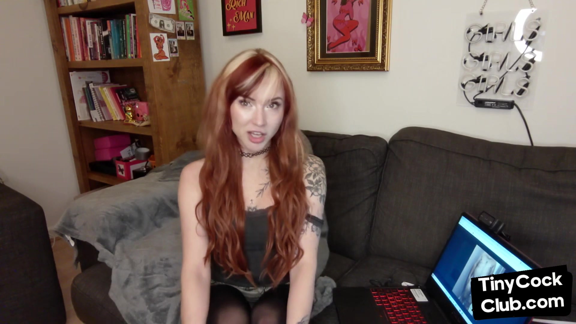 Solo SPH babe humiliating small cocks with her dirty talk