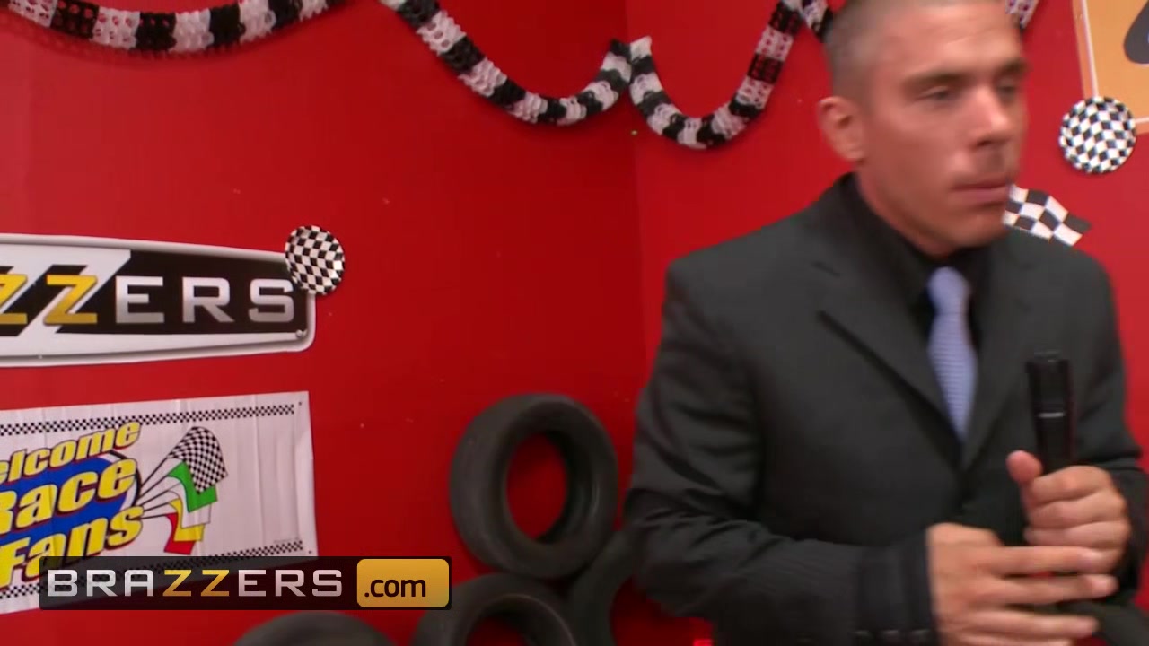Brazzers - Big TITS in Sports - Chanel Preston Kortney Kane Mick Blue - Rack Racers